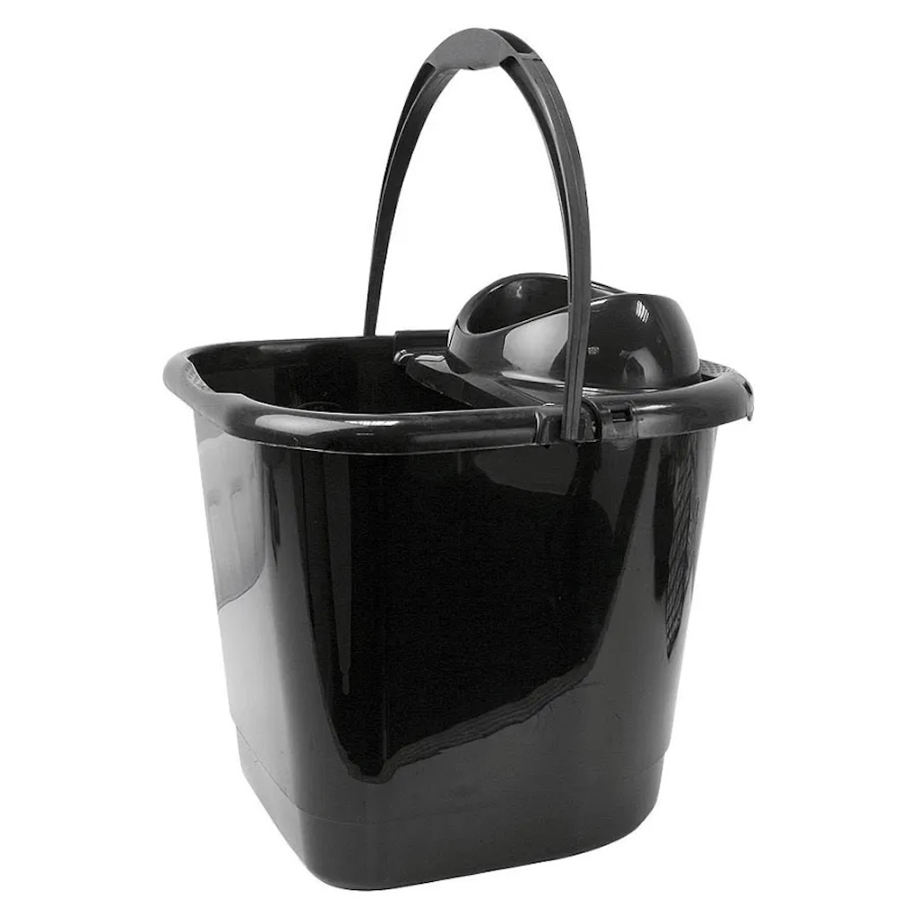 PLASTIC MOP BUCKET